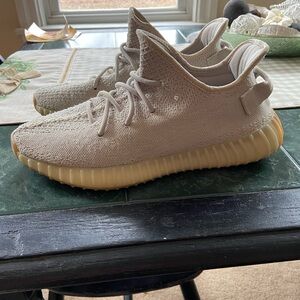 Yeezy Boost 350 V2 Seasame